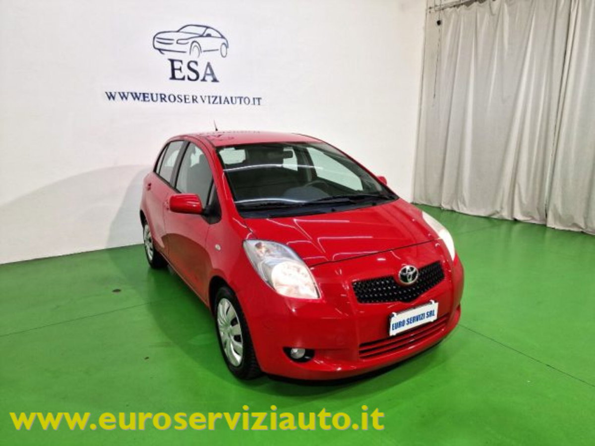Toyota Yaris 1.3 5 porte Sol (6)