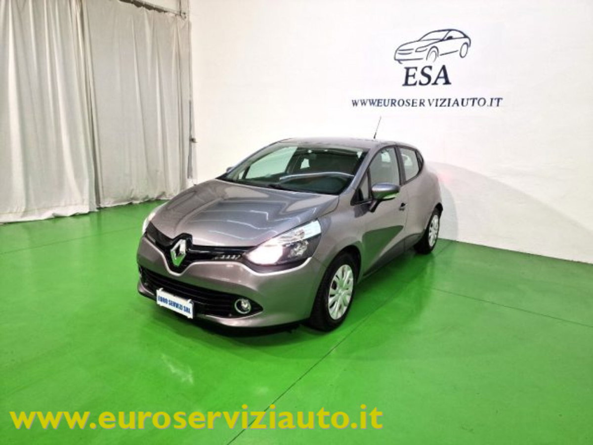 Renault Clio 1.2 75CV 5 porte Wave (8)
