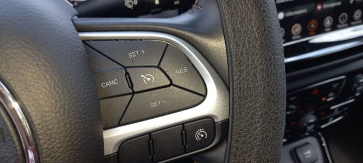 Jeep Compass 1.6 Multijet II 2WD Limited (14)
