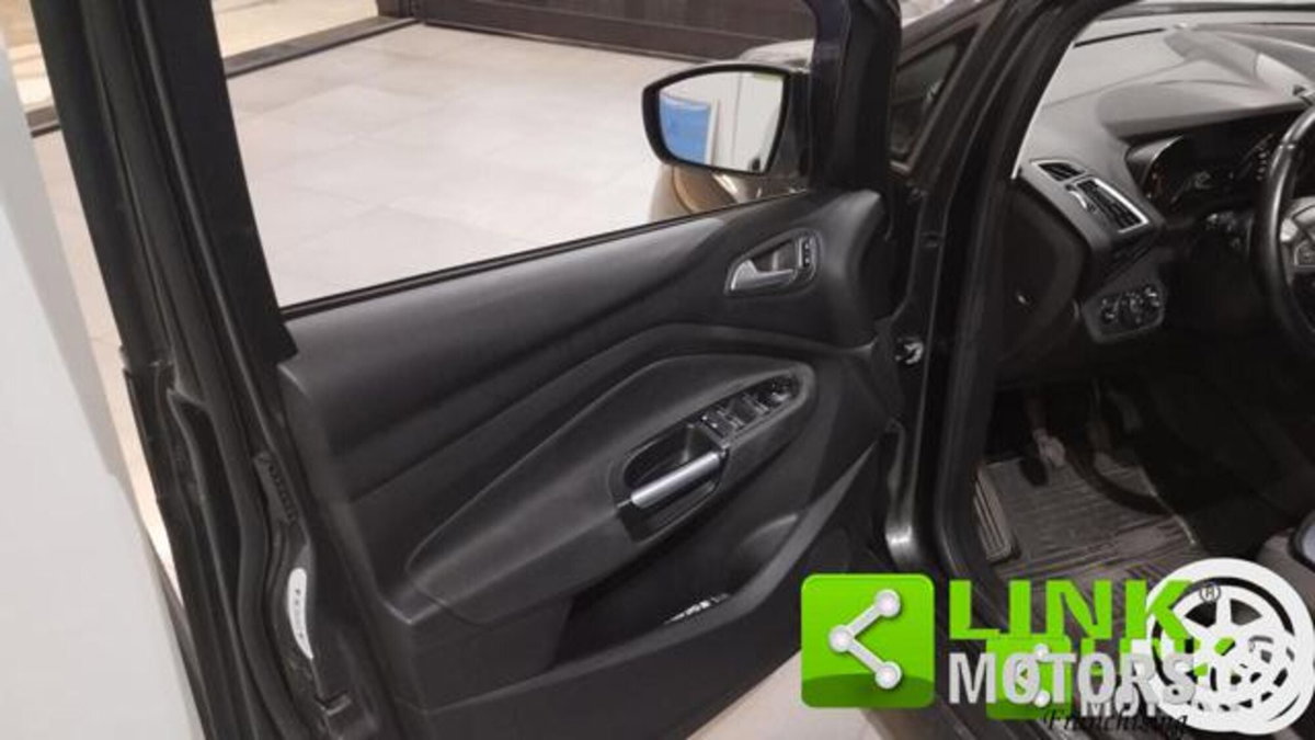 Ford C-Max 1.5 TDCi 120CV Powershift Start&Stop Titanium (8)