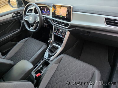 Volkswagen T-Roc 2.0 tdi Life 115cv (9)