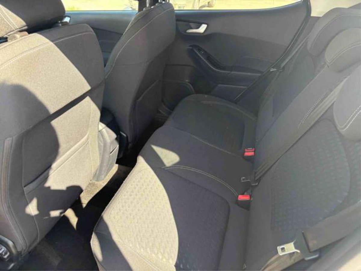 Ford Fiesta 1.1 75 CV 5 porte Titanium (13)