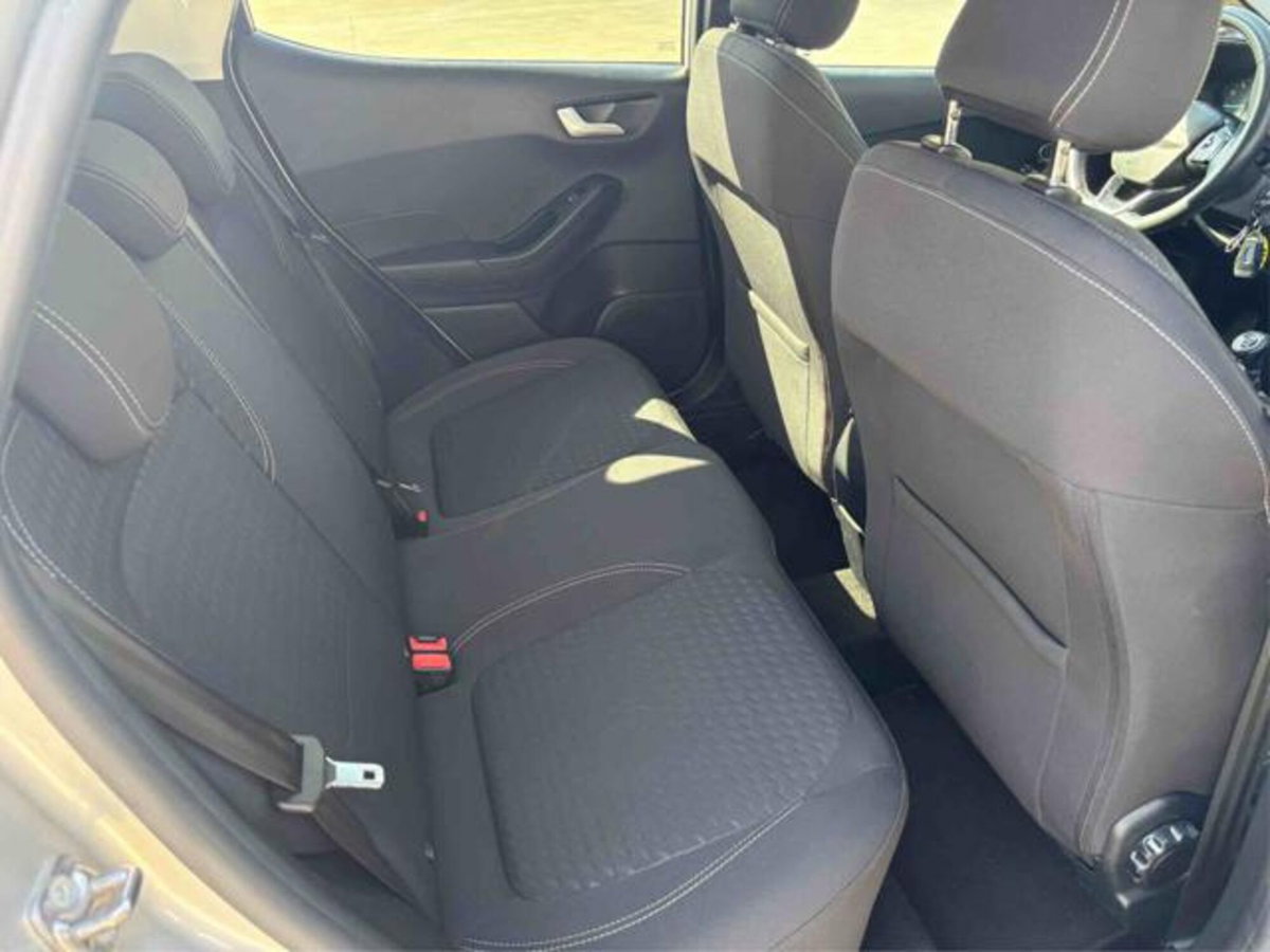 Ford Fiesta 1.1 75 CV 5 porte Titanium (15)