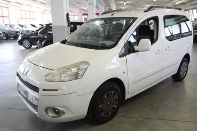 Peugeot Partner 1.6 HDi 92CV Outdoor (2)