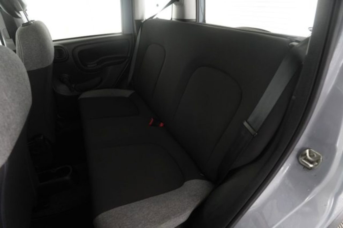 Fiat Panda 1.0 FireFly S&S Hybrid City Cross (11)