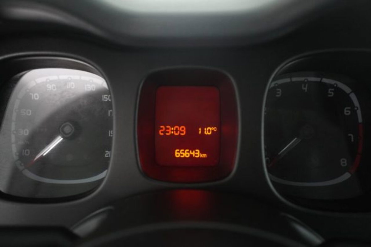 Fiat Panda 1.0 FireFly S&S Hybrid City Cross (14)