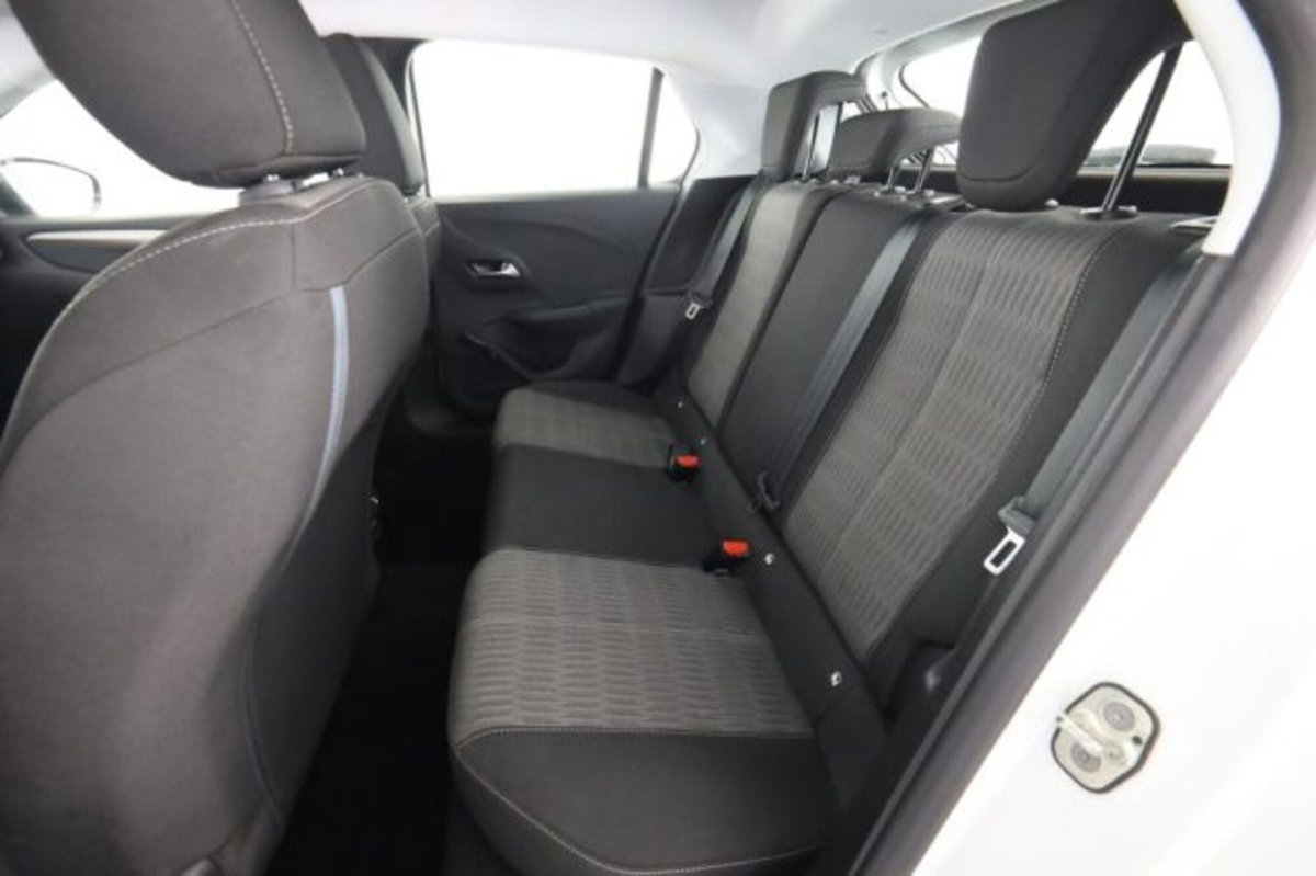 Opel Corsa 1.2 100 CV Edition (3)