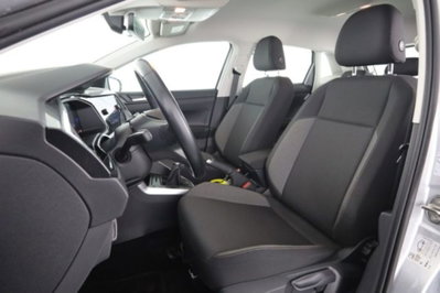 Volkswagen Polo 1.0 Life 80cv (2)