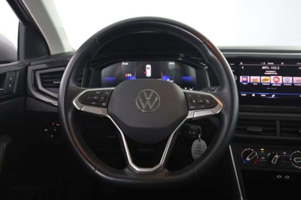 Volkswagen Polo 1.0 Life 80cv (5)