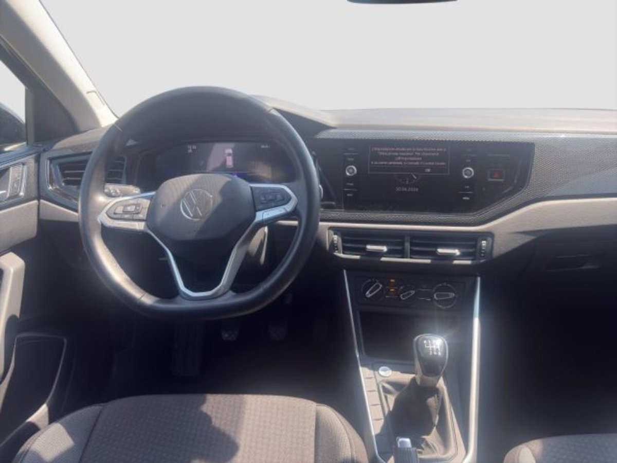 Volkswagen Taigo 1.0 tsi Life 115cv (11)