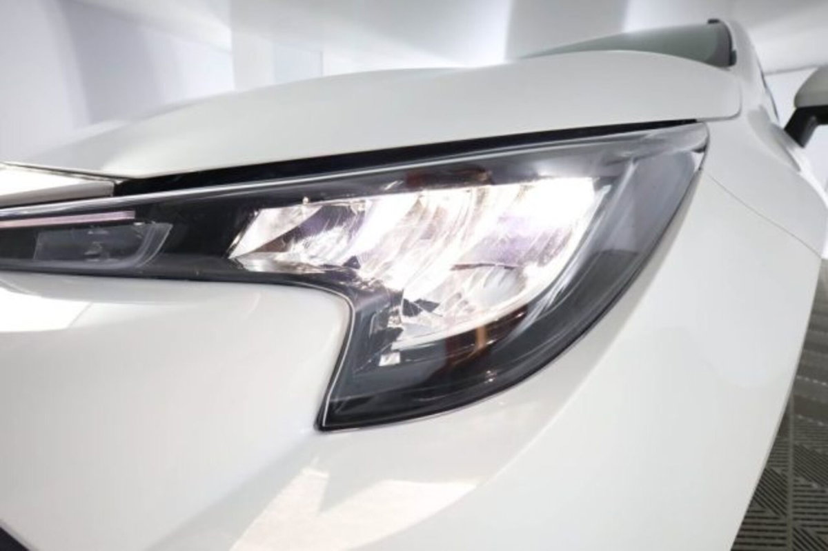 Toyota Corolla Touring Sports Active 1.8 Hybrid  Tech (14)