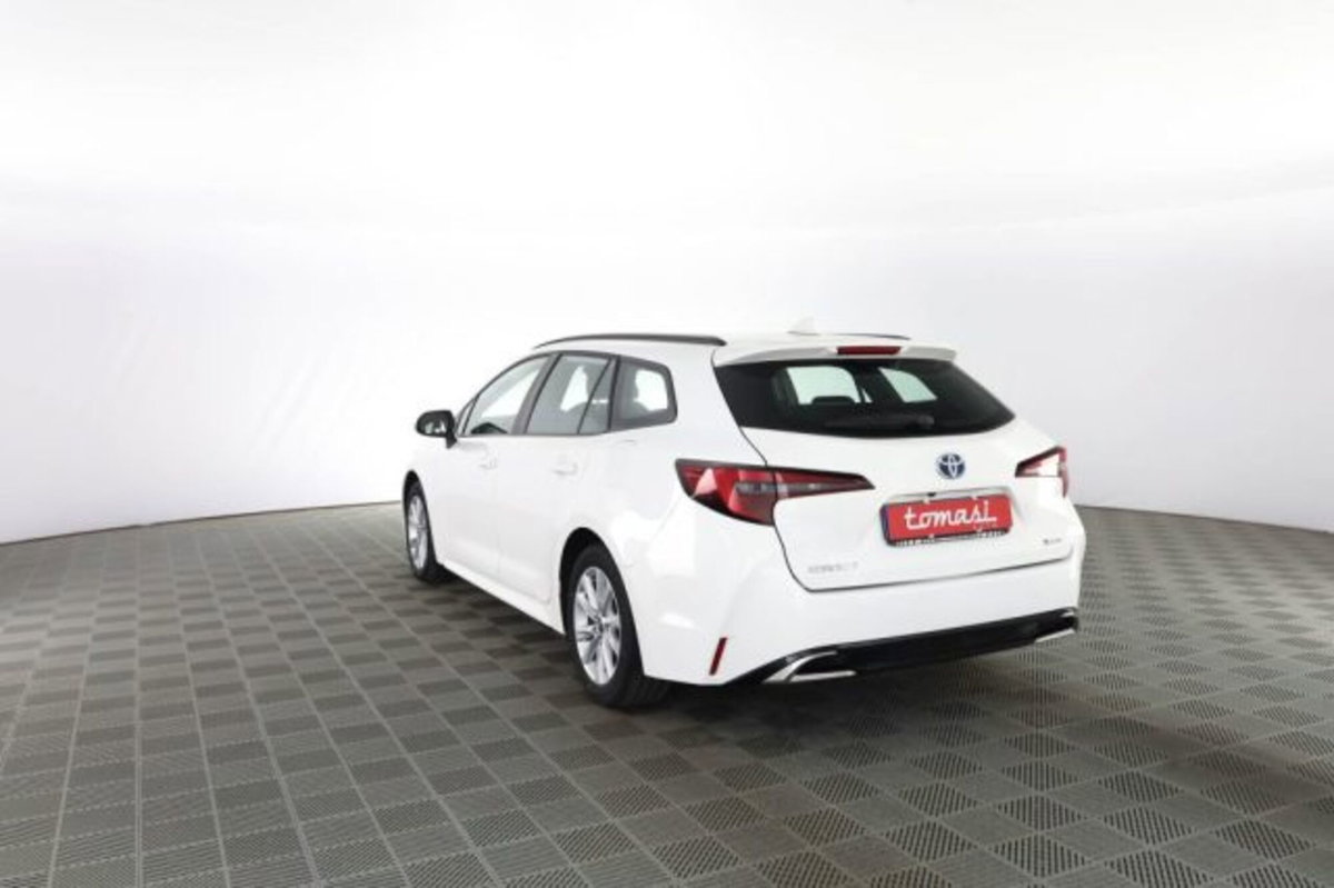 Toyota Corolla Touring Sports Active 1.8 Hybrid  Tech (6)