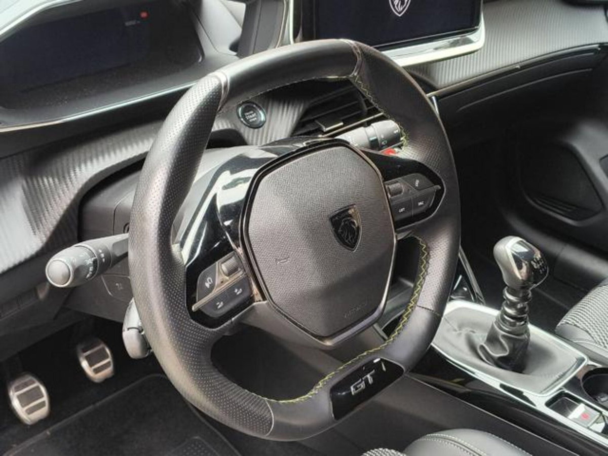 Peugeot 208 PureTech 100 Stop&Start 5 porte GT (8)