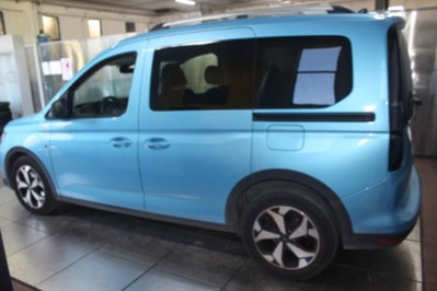 Ford Tourneo Connect 2.0 EcoBlue 122 CV Active (4)