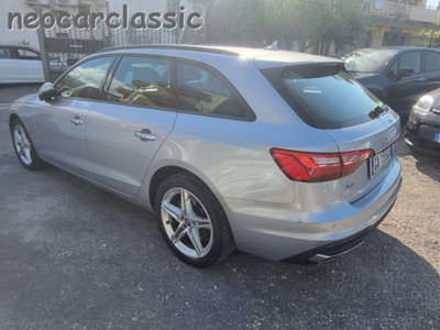 Audi A4 Avant 30 TDI/136 CV S tronic Business Advanced (6)