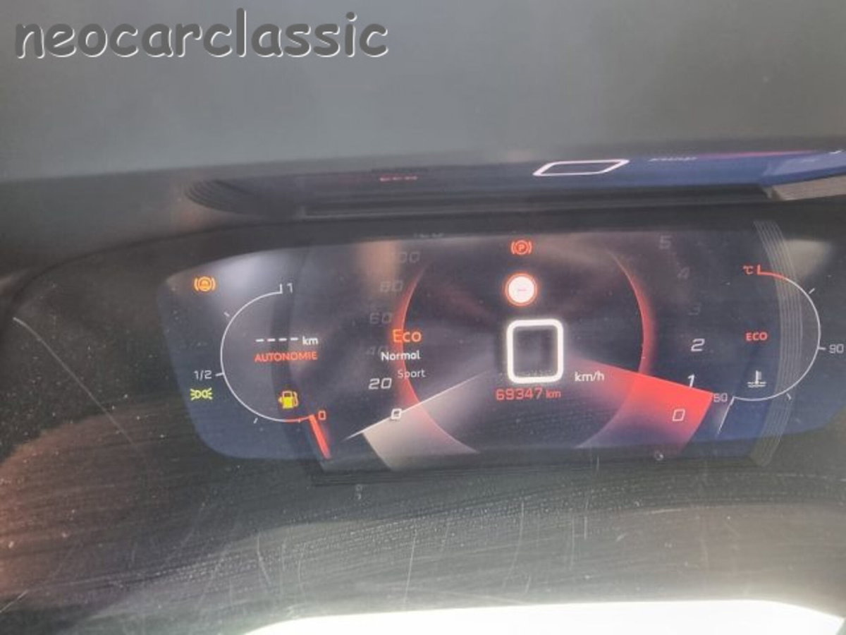 Peugeot 208 PureTech 100 Stop&Start 5 porte GT Line (9)