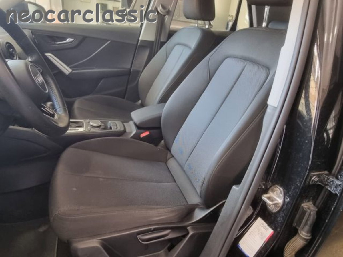 Audi Q2 Q2 2.0 TDI quattro S tronic Business (13)