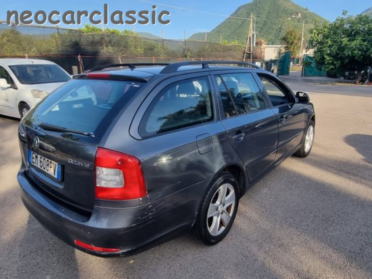 Skoda Octavia Station Wagon 1.6 TDI CR F.AP. 4x4 Wagon Ambition (6)