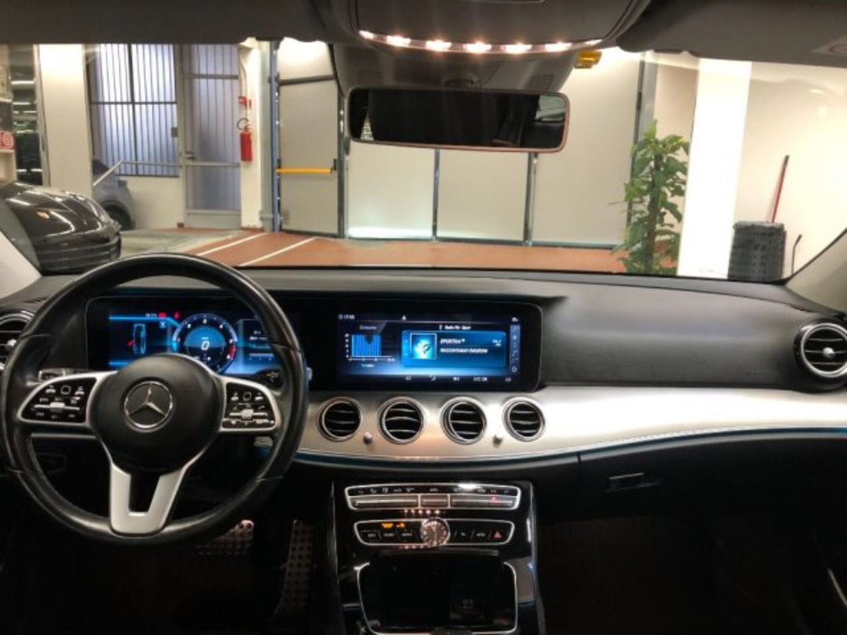 Mercedes-Benz Classe E Station Wagon 220 d 4Matic Auto Premium All-Terrain (14)