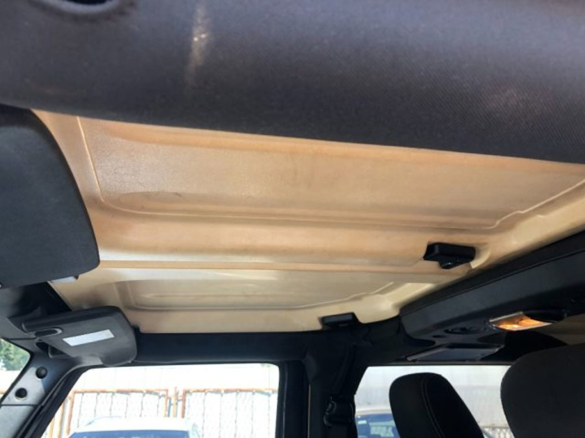 Jeep Wrangler Unlimited 2.8 CRD DPF Rubicon Auto (20)