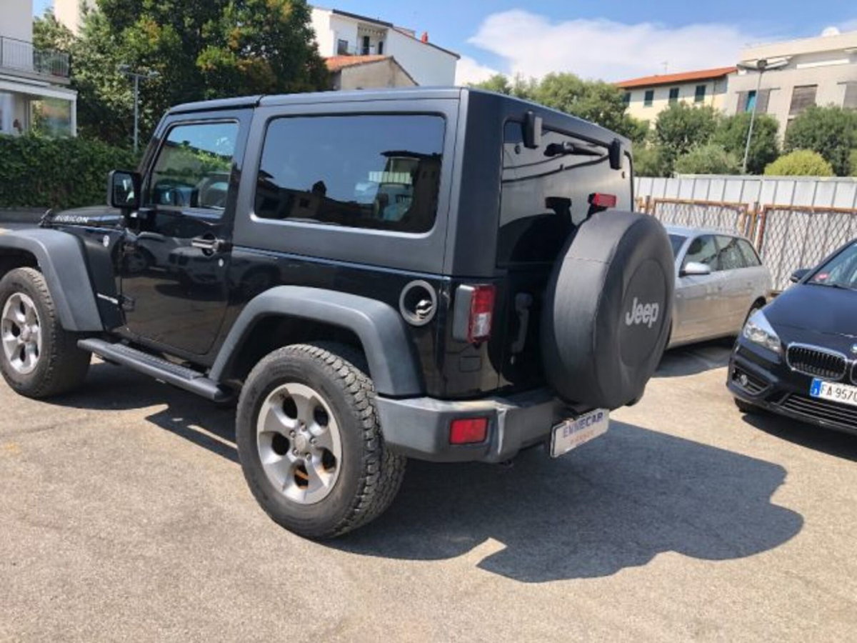Jeep Wrangler Unlimited 2.8 CRD DPF Rubicon Auto (3)