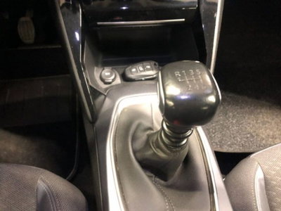 Peugeot 2008 PureTech 130 S&S Allure (14)