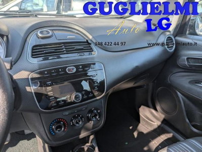 Fiat Punto 1.3 MJT II 75 CV 5 porte Lounge (12)