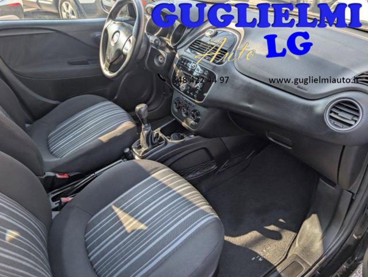 Fiat Punto 1.3 MJT II 75 CV 5 porte Lounge (16)
