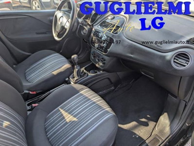 Fiat Punto 1.3 MJT II 75 CV 5 porte Lounge (16)