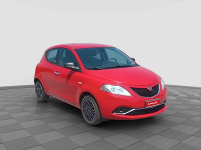 Lancia Ypsilon 1.2 69 CV 5 porte Silver (7)