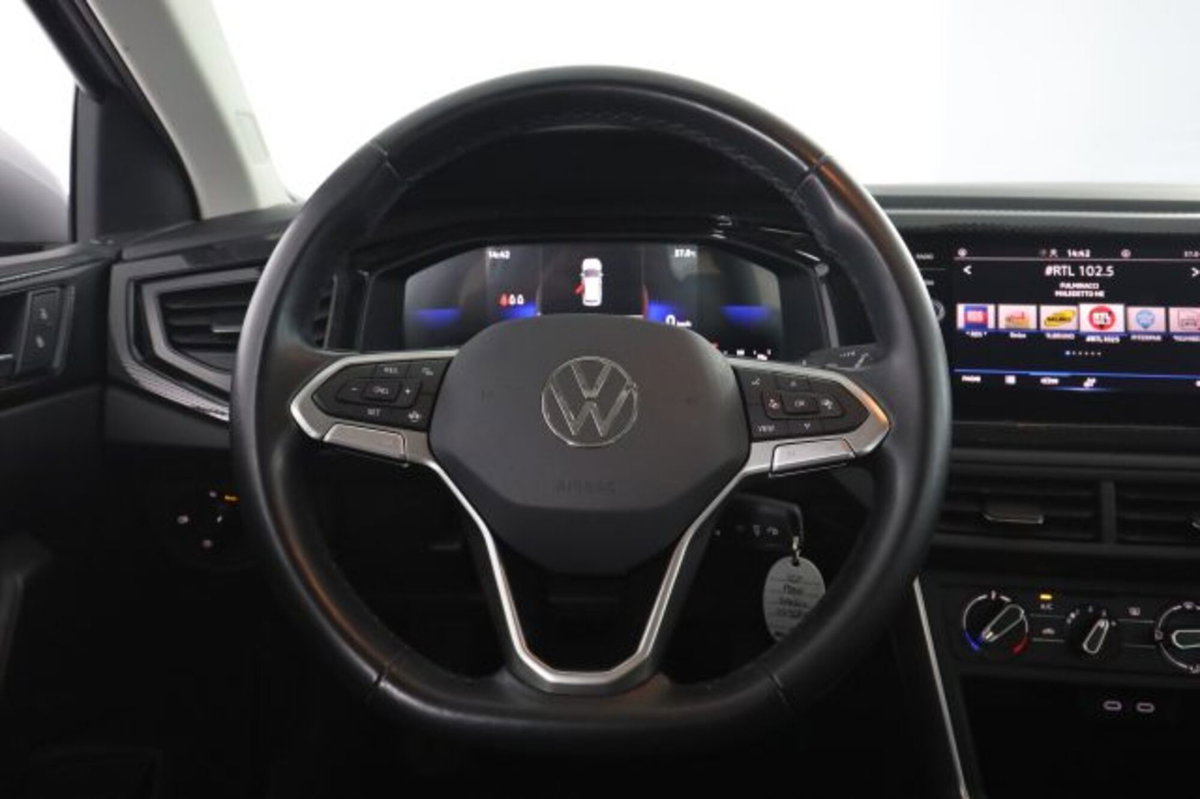 Volkswagen Polo 1.0 Life 80cv (5)