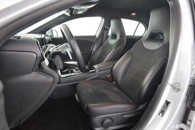 Mercedes-Benz Classe A 250 e Automatic EQ-Power Premium (2)