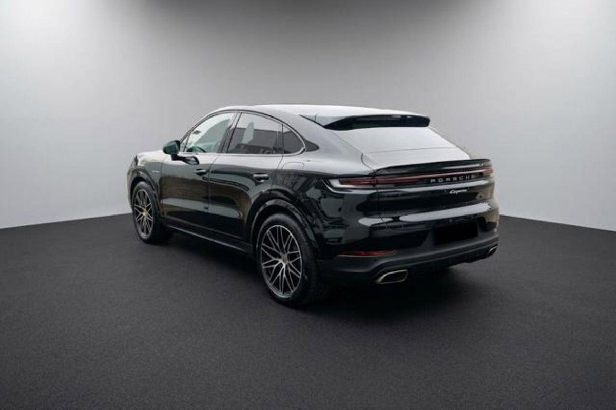 Porsche Cayenne Coupé 3.0 e-hybrid tiptronic (3)