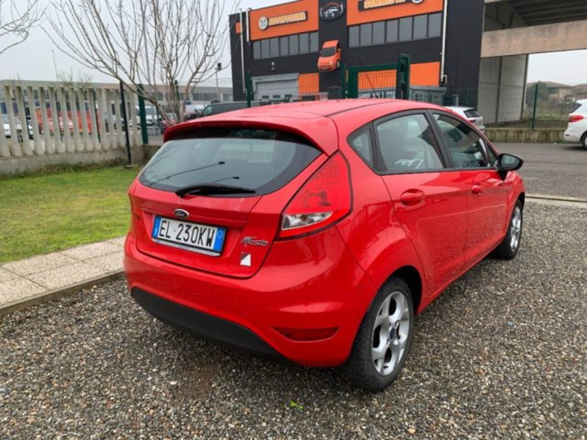 Ford Fiesta 1.4 TDCi 70CV 5 porte Titanium (5)