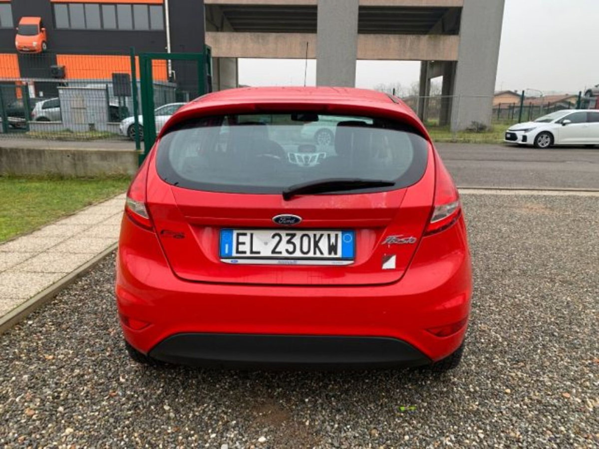 Ford Fiesta 1.4 TDCi 70CV 5 porte Titanium (6)