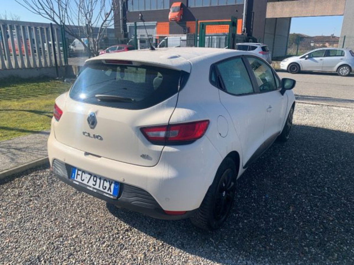 Renault Clio dCi 8V 75CV Start&Stop 5 porte Energy Zen (5)