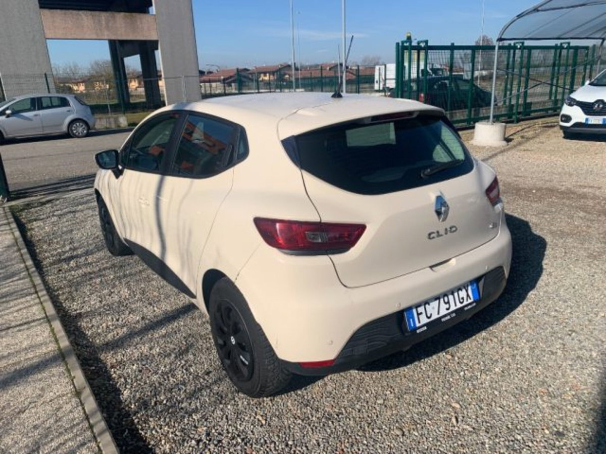 Renault Clio dCi 8V 75CV Start&Stop 5 porte Energy Zen (7)