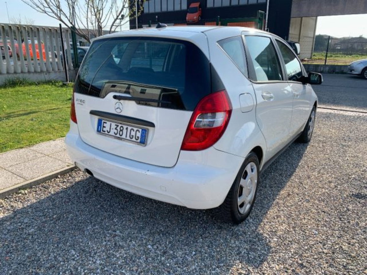 Mercedes-Benz Classe A 160 BlueEFFICIENCY Special Edition (5)