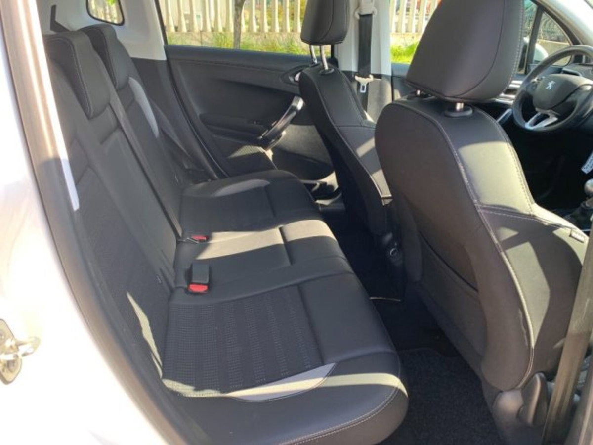 Peugeot 2008 Turbo 110 S&S Allure (11)