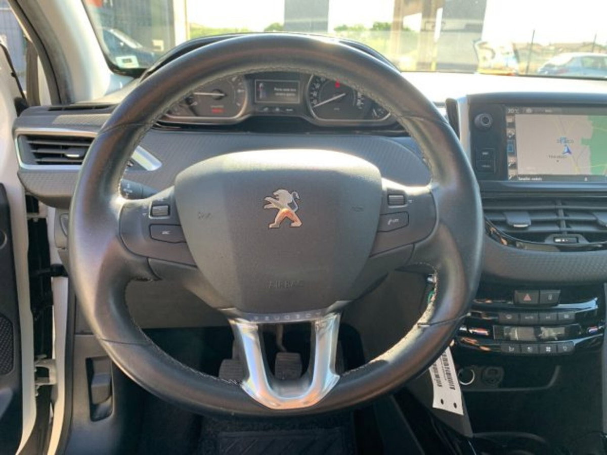 Peugeot 2008 Turbo 110 S&S Allure (18)
