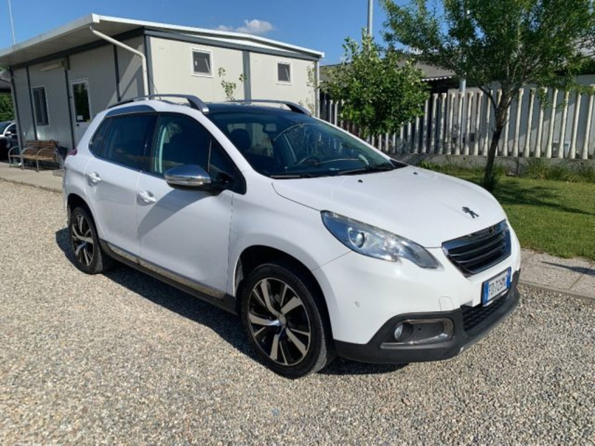 Peugeot 2008 Turbo 110 S&S Allure (3)