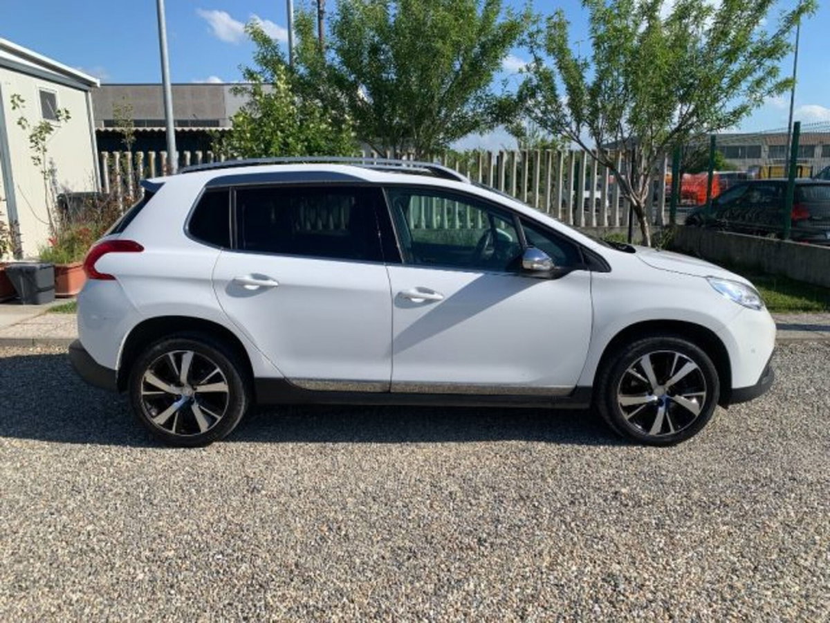 Peugeot 2008 Turbo 110 S&S Allure (4)
