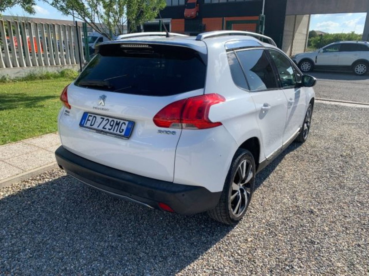 Peugeot 2008 Turbo 110 S&S Allure (5)