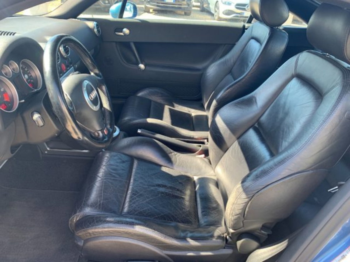 Audi TT Coupé 1.8 T 20V 179 CV cat (9)