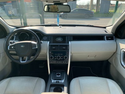 Land Rover Discovery Sport 2.0 TD4 180 CV HSE Luxury (13)