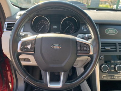 Land Rover Discovery Sport 2.0 TD4 180 CV HSE Luxury (15)