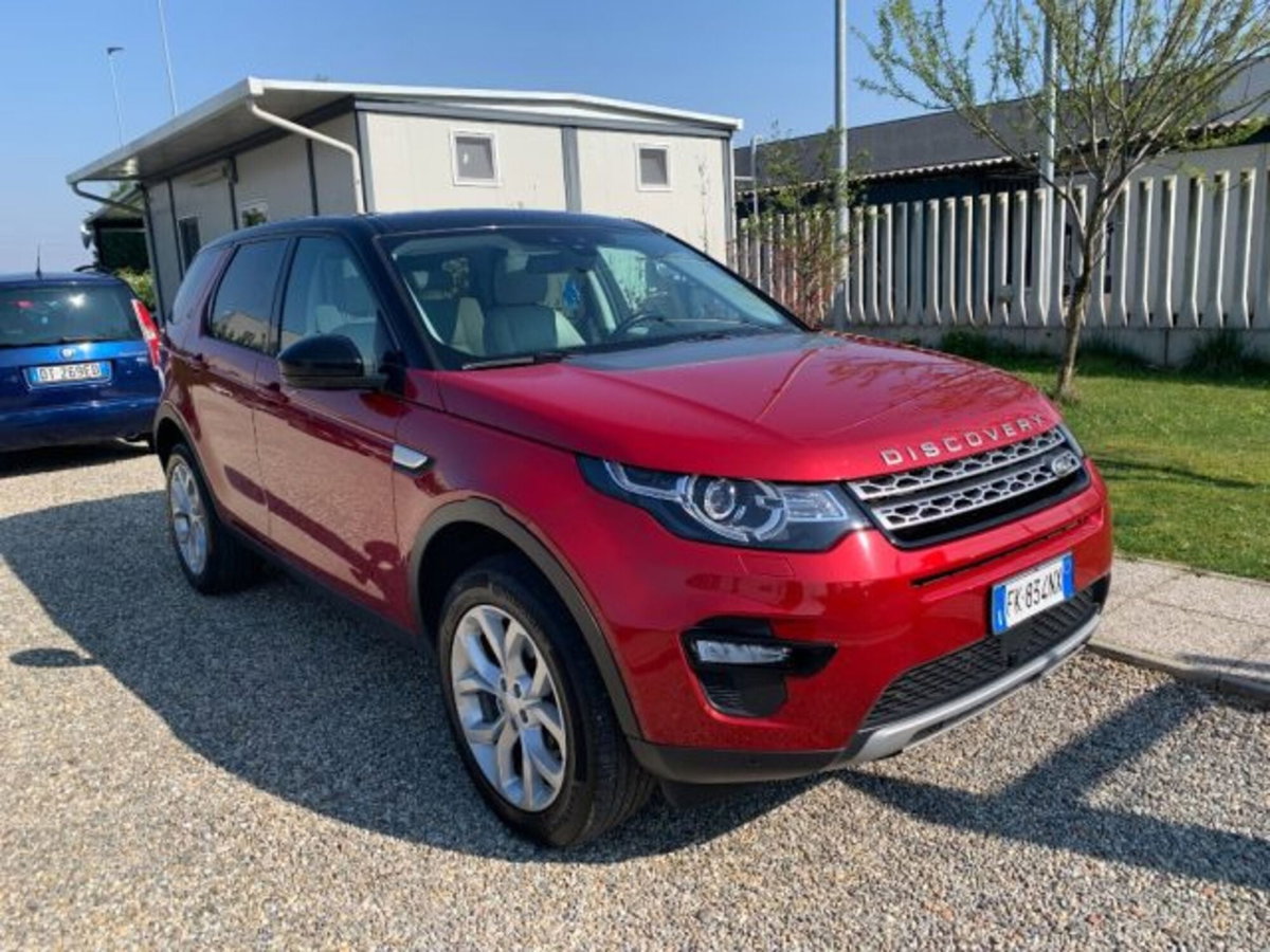 Land Rover Discovery Sport 2.0 TD4 180 CV HSE Luxury (3)
