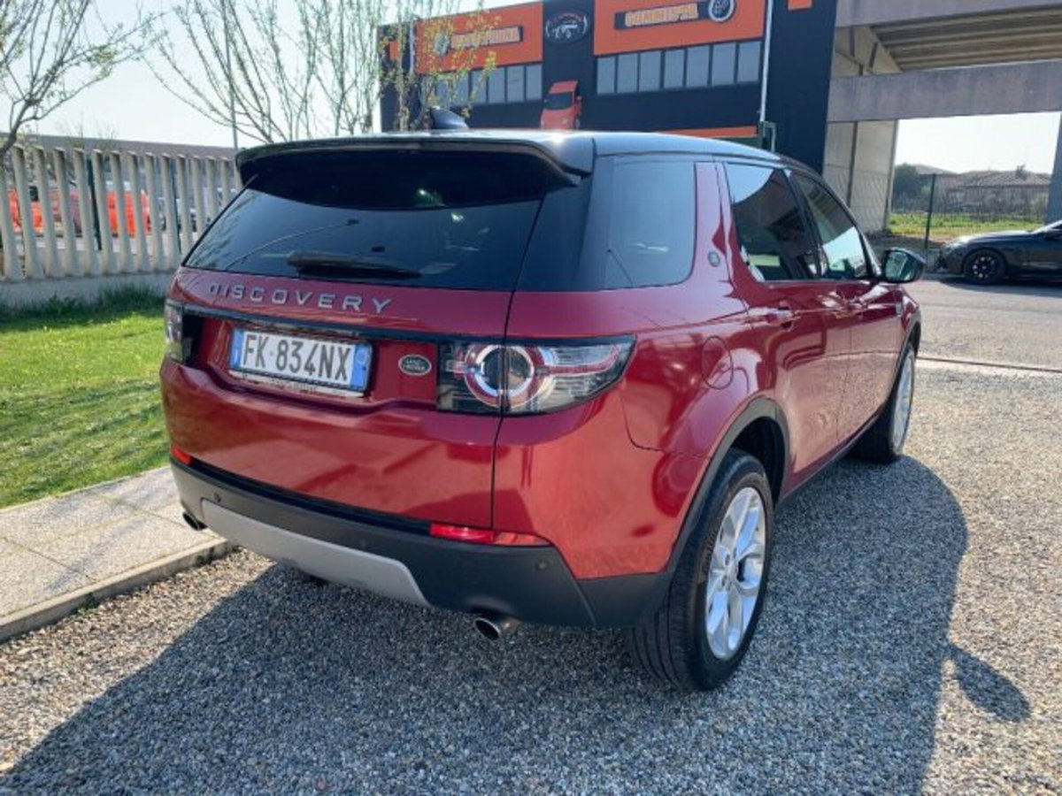 Land Rover Discovery Sport 2.0 TD4 180 CV HSE Luxury (5)
