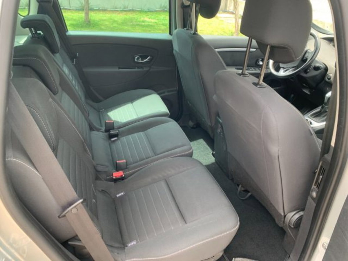 Renault Scenic E-Tech Electric 1.5 dCi 110CV EDC Energy (10)