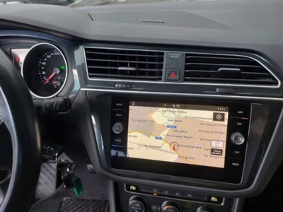 Volkswagen Tiguan 2.0 TDI SCR DSG Business BlueMotion Technology (9)